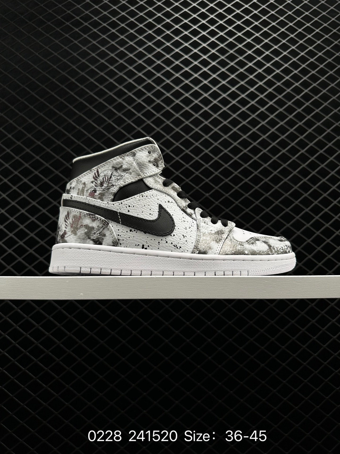 NIKE AIR JORDAN 1 MID AJ1